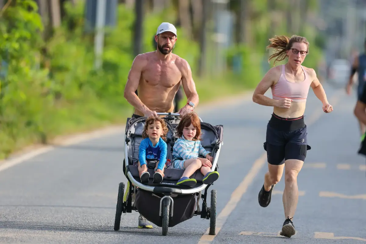 อภิชัยแชมป์ลากูน่าภูเก็ตมาราธอน นักวิ่งกว่า 7,000 คนจาก 71 ชาติ