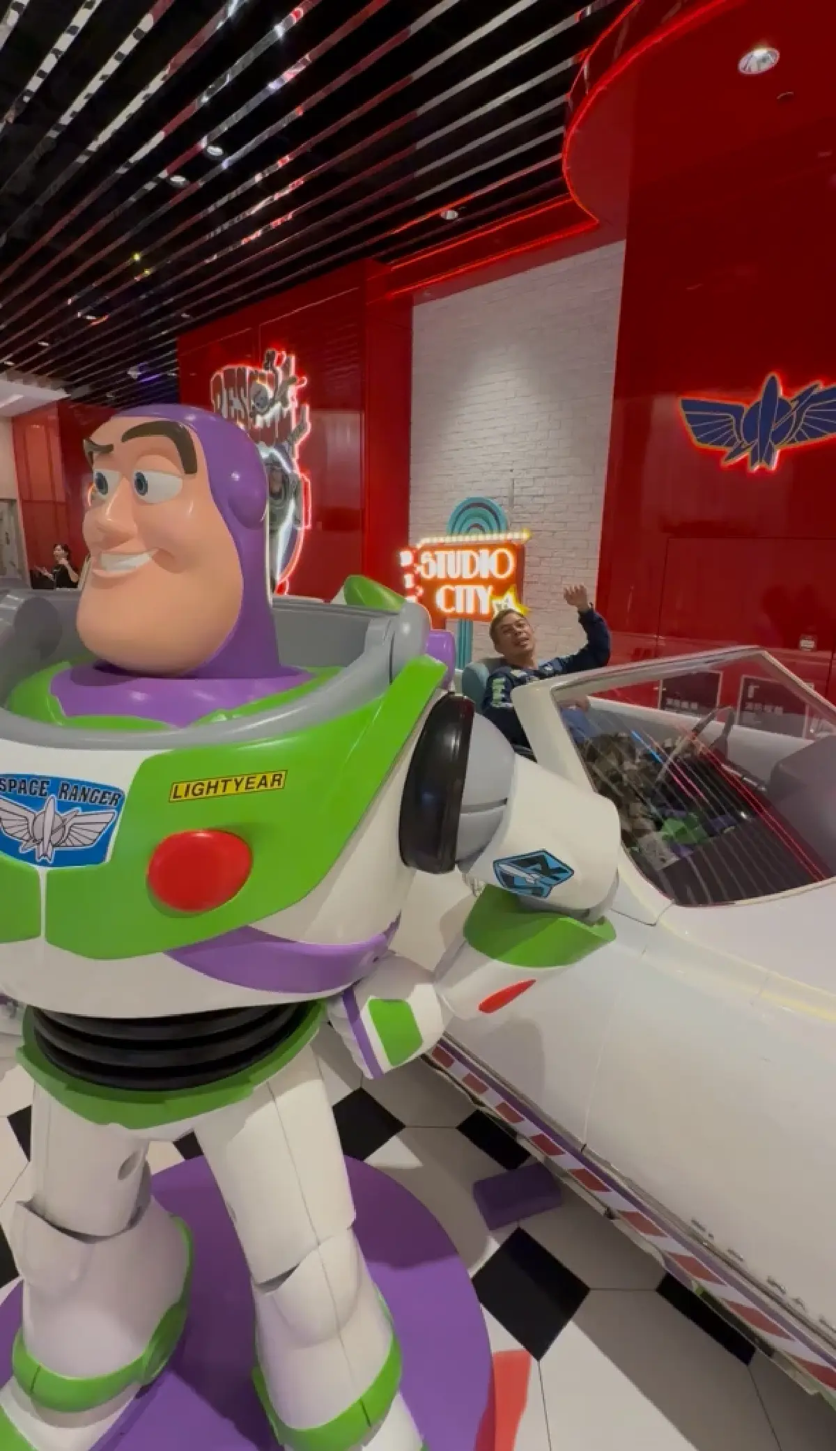 W Macau - Studio City : พักโรงแรมเดียว ครบจบทุกอย่างที่มาเก๊า