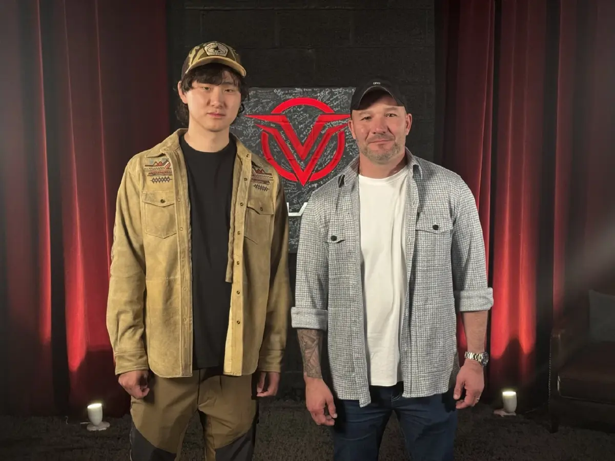 เจาะชีวิต "อเล็กซานเดอร์ หวัง" อัจฉริยะ AI วัย 28 ที่ Meta คว้าตัว