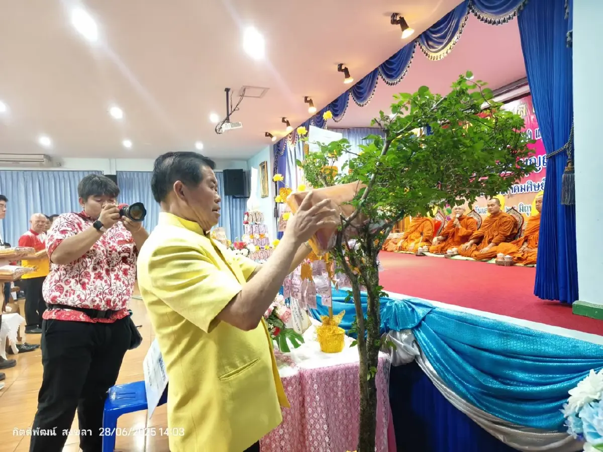 “นิพนธ์” นำทอดผ้าป่าการศึกษา ร.ร.วิเชียรชม ยอดบริจาครวม 8.8 แสนบ.