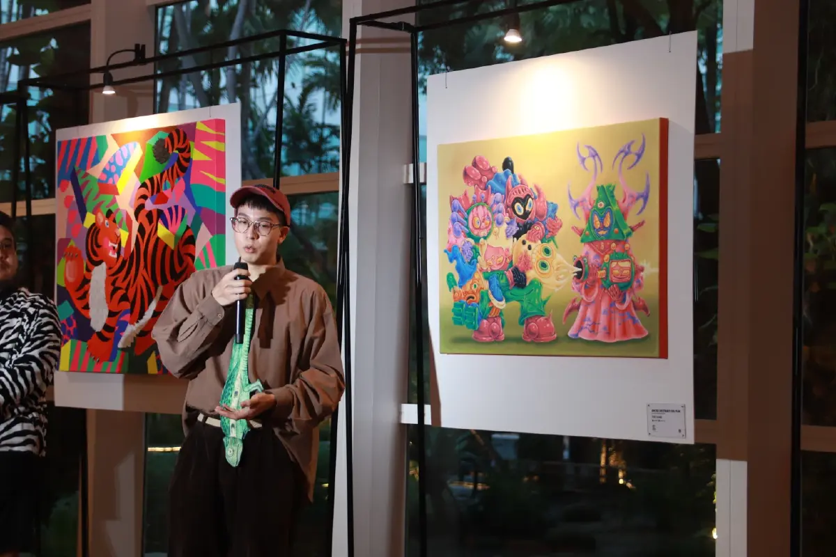 พูลแมน แปลงโฉมล็อบบี้ สู่แกลเลอรีศิลปะสุดเก๋ "PRIDE & PAINTS"