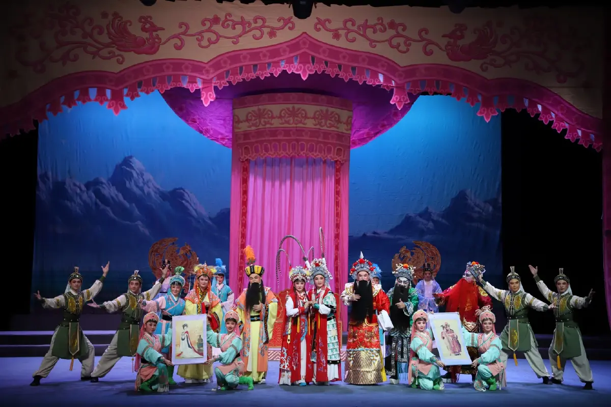 ตระการตา สมศักดิ์ศรี 50 ปีไทย-จีน! ซีพียกงิ้วแต้จิ๋วอันดับหนึ่งจากซัวเถา สู่สายตาคนไทย