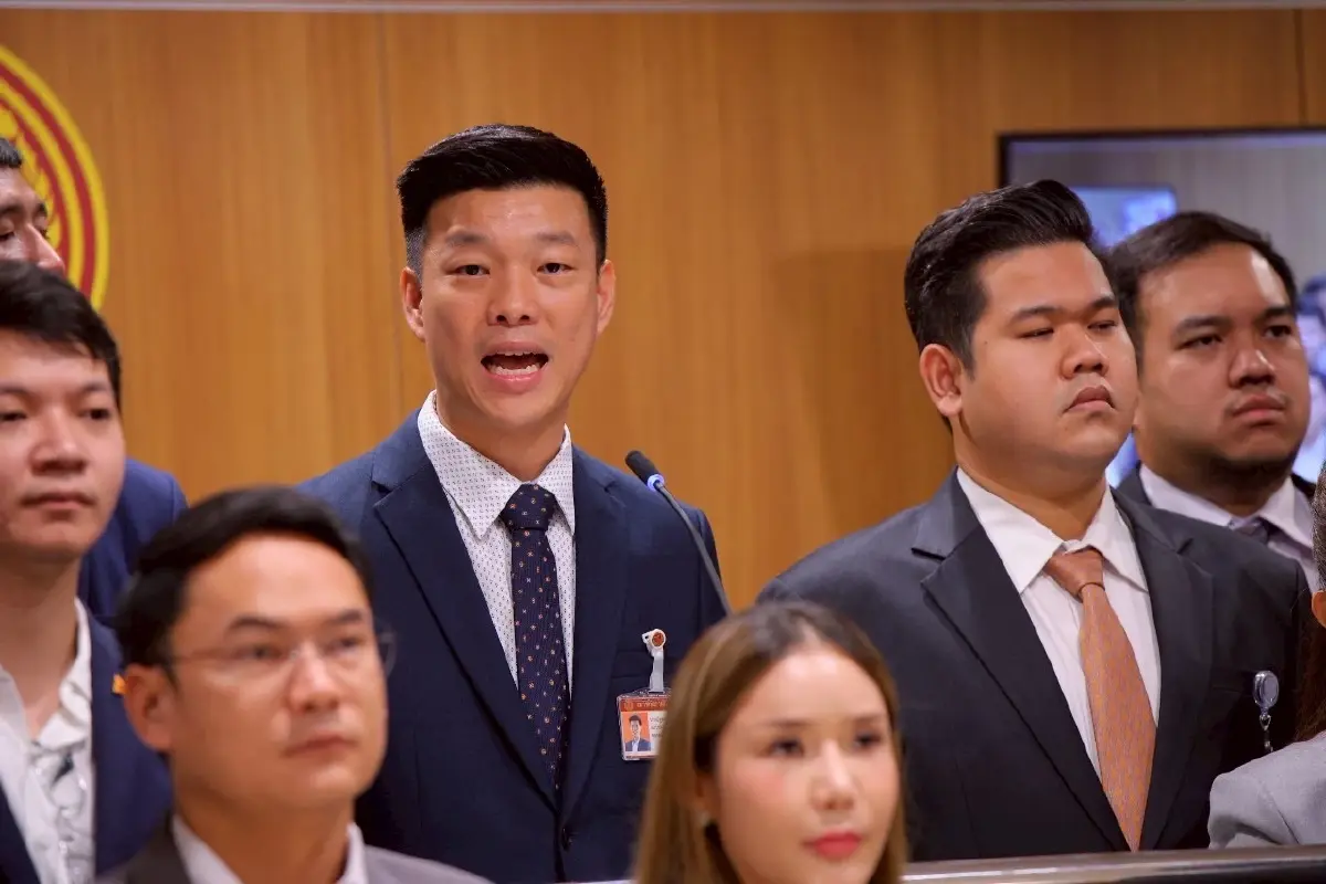 'ณัฐพงษ์' เผย 'แพทองธาร' ลาออกไม่ช่วย แคนดิเดตที่เหลือไม่ตอบโจย์