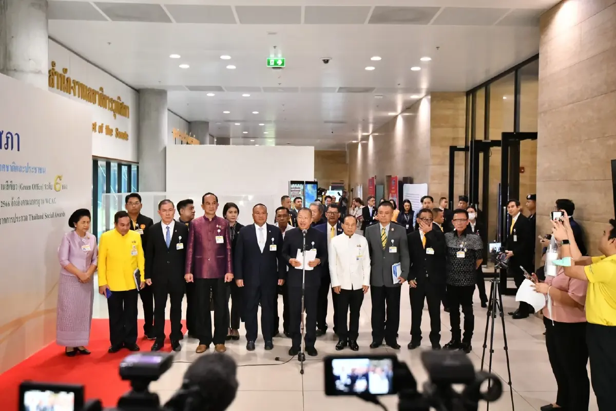 วุฒิสภาเรียกร้องเปิดสมัยวิสามัญ หารือวิกฤตชายแดนไทย-กัมพูชา