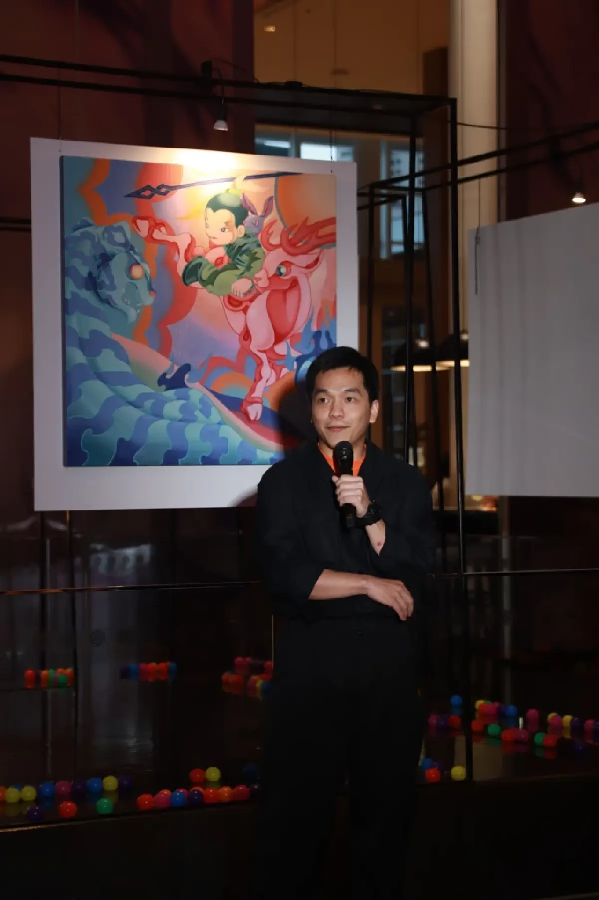 พูลแมน แปลงโฉมล็อบบี้ สู่แกลเลอรีศิลปะสุดเก๋ "PRIDE & PAINTS"