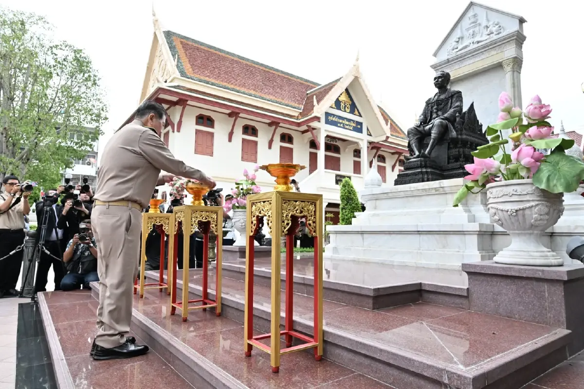 ภูมิธรรม ลั่นมหาดไทยไร้สิงห์น้ำเงิน รวมเป็นหนึ่งแก้ปัญหาประเทศ