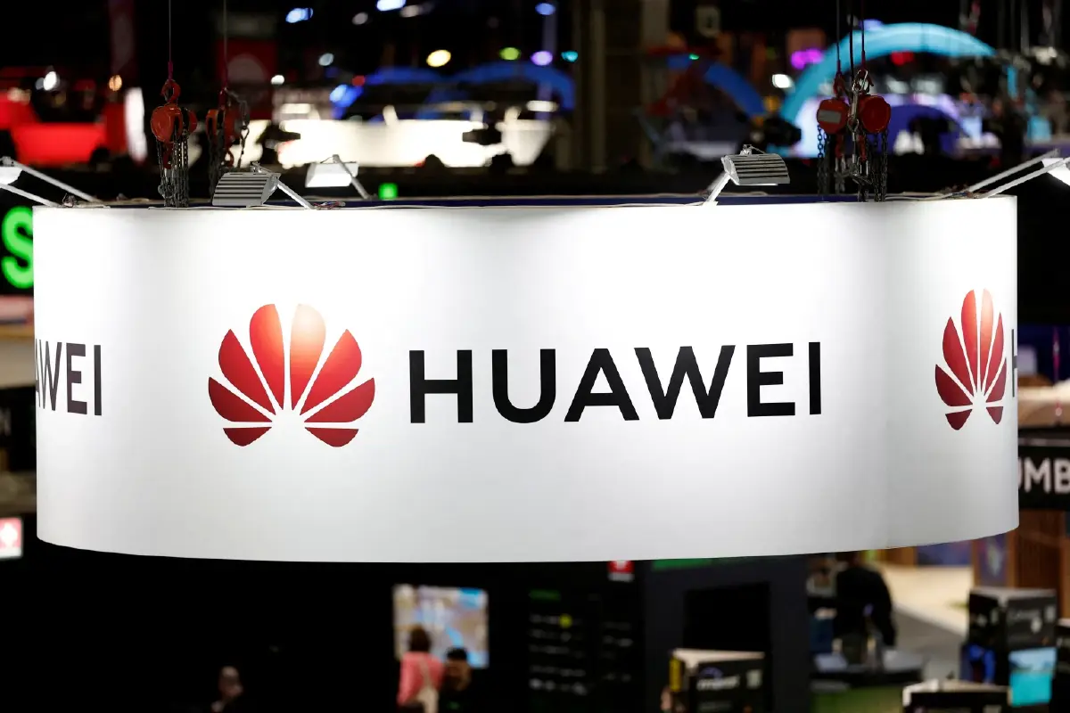เจาะเส้นทาง Huawei จากยักษ์ใหญ่ถูกสกัดดาวรุ่ง สู่ผู้นำ AI