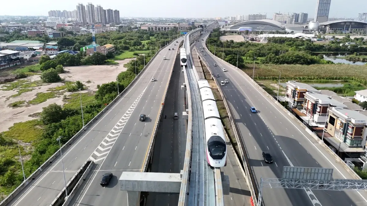 “สุริยะ”เผยหารือผู้ว่า กทม. พร้อมผลักดันนโยบาย “รถไฟฟ้า 20 บาท”