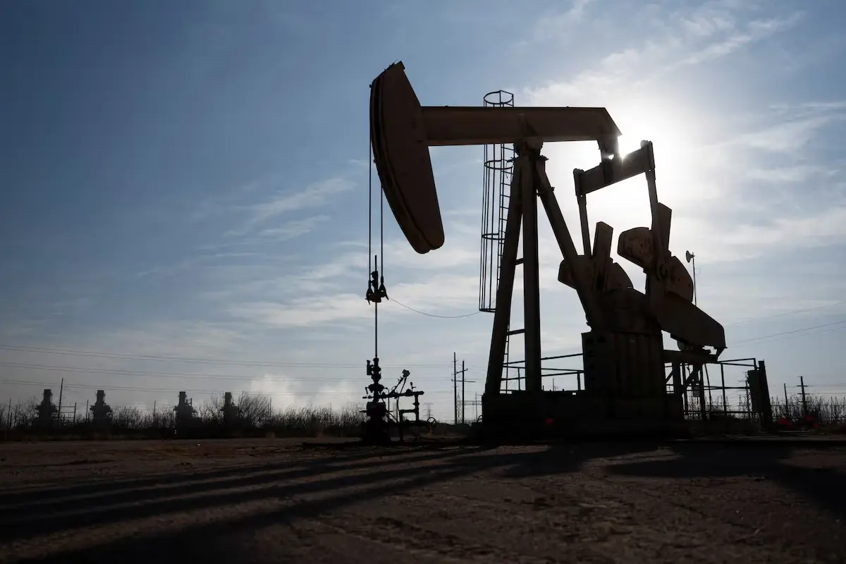 OPEC+ เตรียมผลิตน้ำมันดิบเพิ่มวันละ 5 แสนบาร์เรลรับราคาพุ่ง