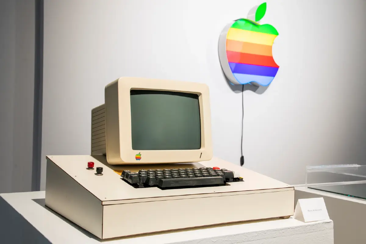 Apple เตรียมเข็นทัพสินค้าใหม่ถล่มตลาดต้นปี 2026 จับตา iPhone 17e