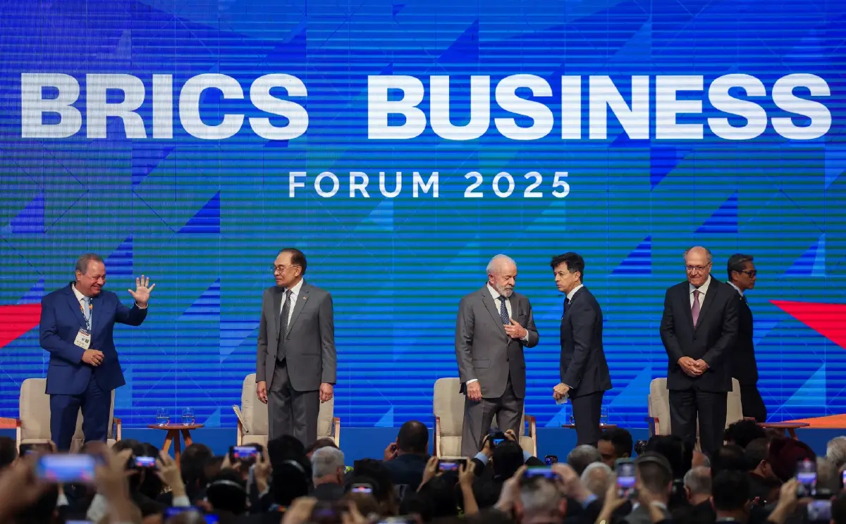 ไร้เงาผู้นำจีน! สี จิ้นผิง ไม่ร่วม BRICS ครั้งแรกในรอบทศวรรษ