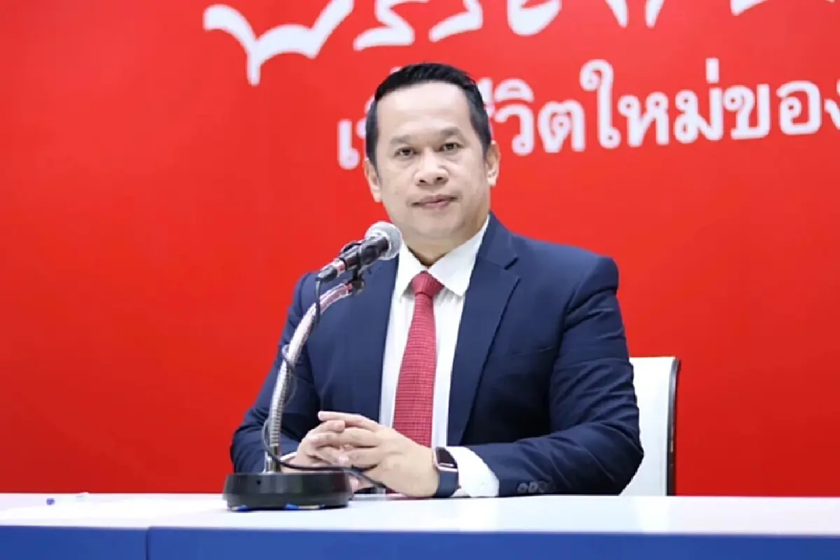 นายอนุสรณ์ เอี่ยมสะอาด