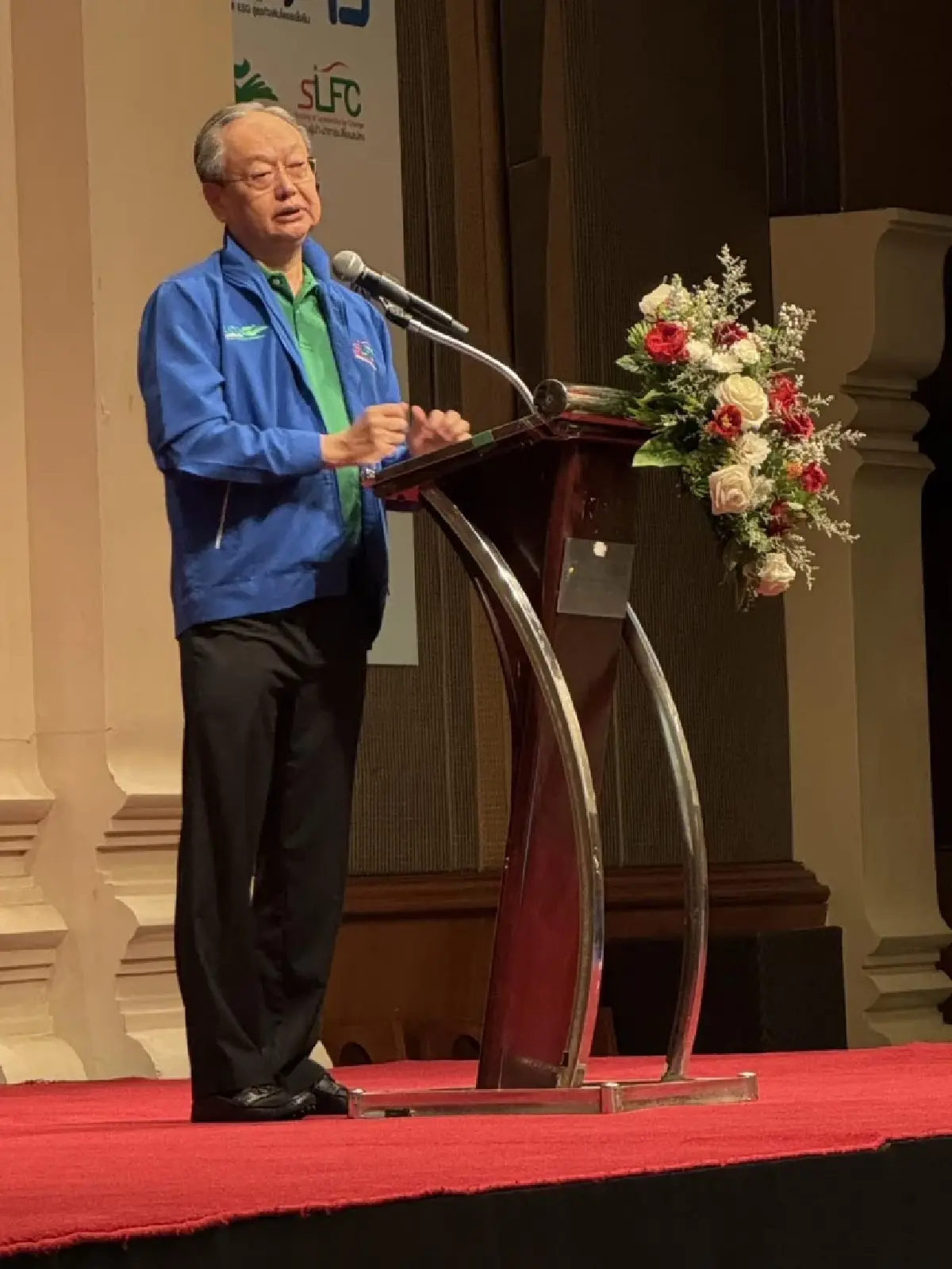 “สนธิรัตน์” ขับเคลื่อนมูลนิธิสัมมาชีพ พัฒนาเศรษฐกิจฐานราก