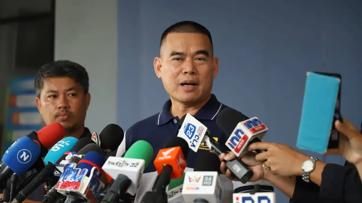 จ่อแจ้งข้อหาเพิ่ม &quot;สีกากอล์ฟ&quot; หลังพบ แบล็กเมล์ อดีตผอ.สำนักพุทธ