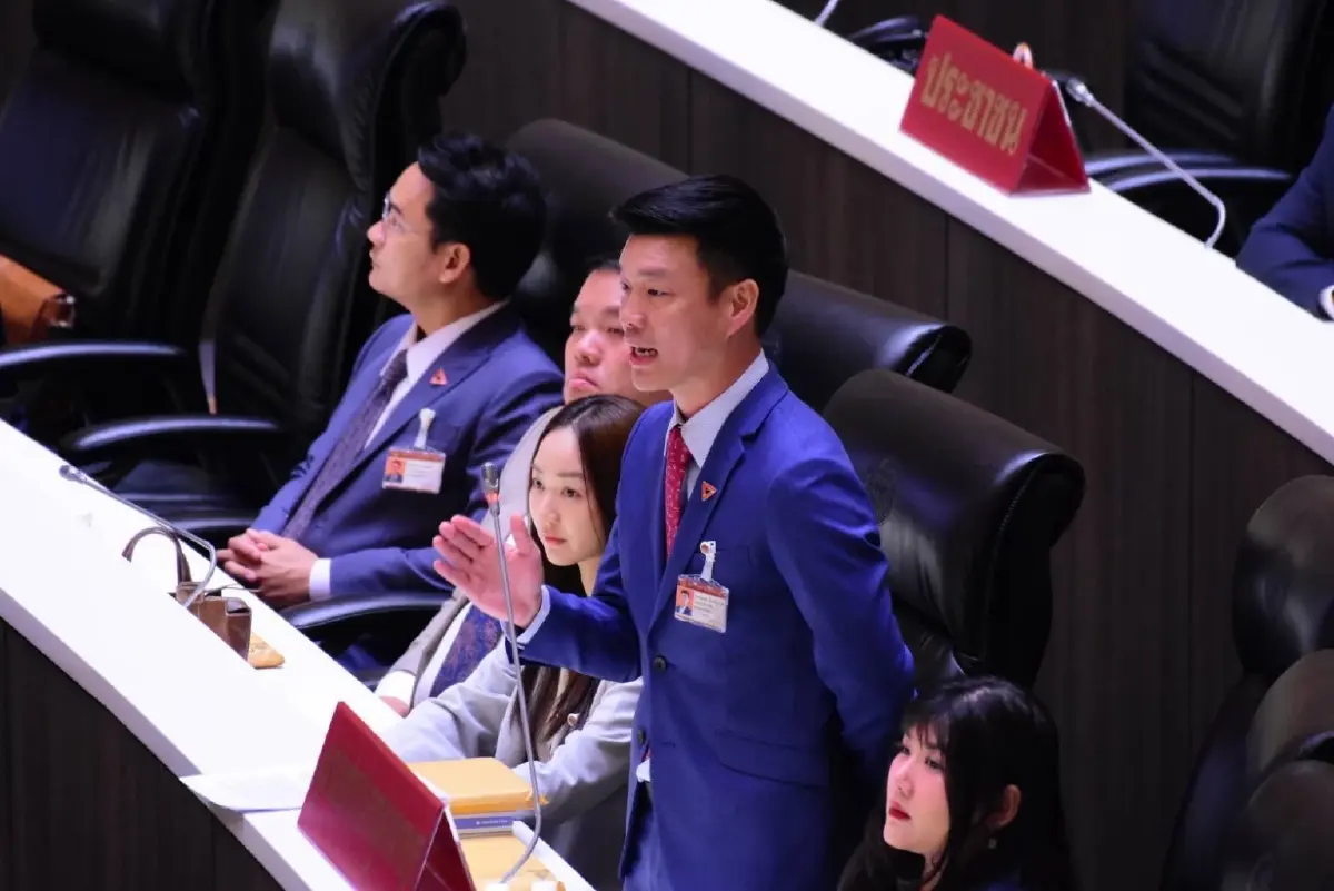 “ณัฐพงษ์” ปูดปมใหม่ กองทัพเคยขอกระสุนสหรัฐฯ แต่รัฐบาลปัดตก?