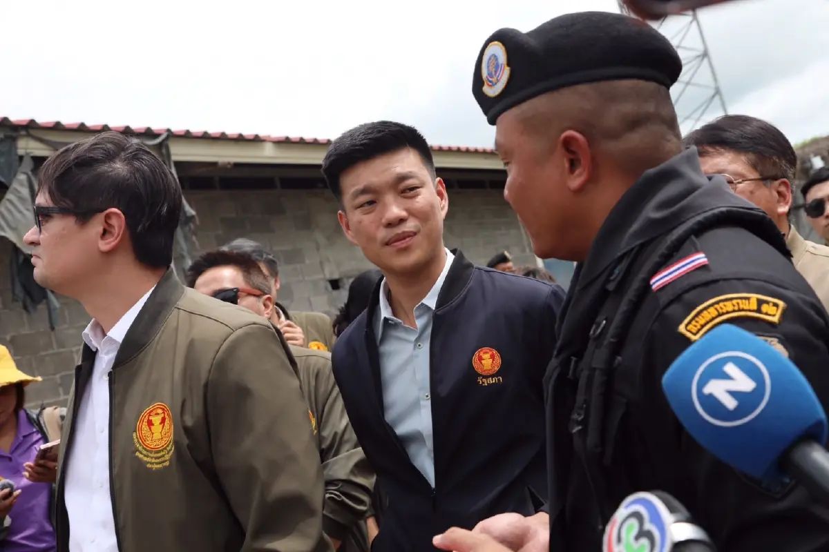 “โรม-เท้ง” ลุย อรัญประเทศ ติดตามปราบ &quot;แก๊งคอลเซนเตอร์&quot; กัมพูชา