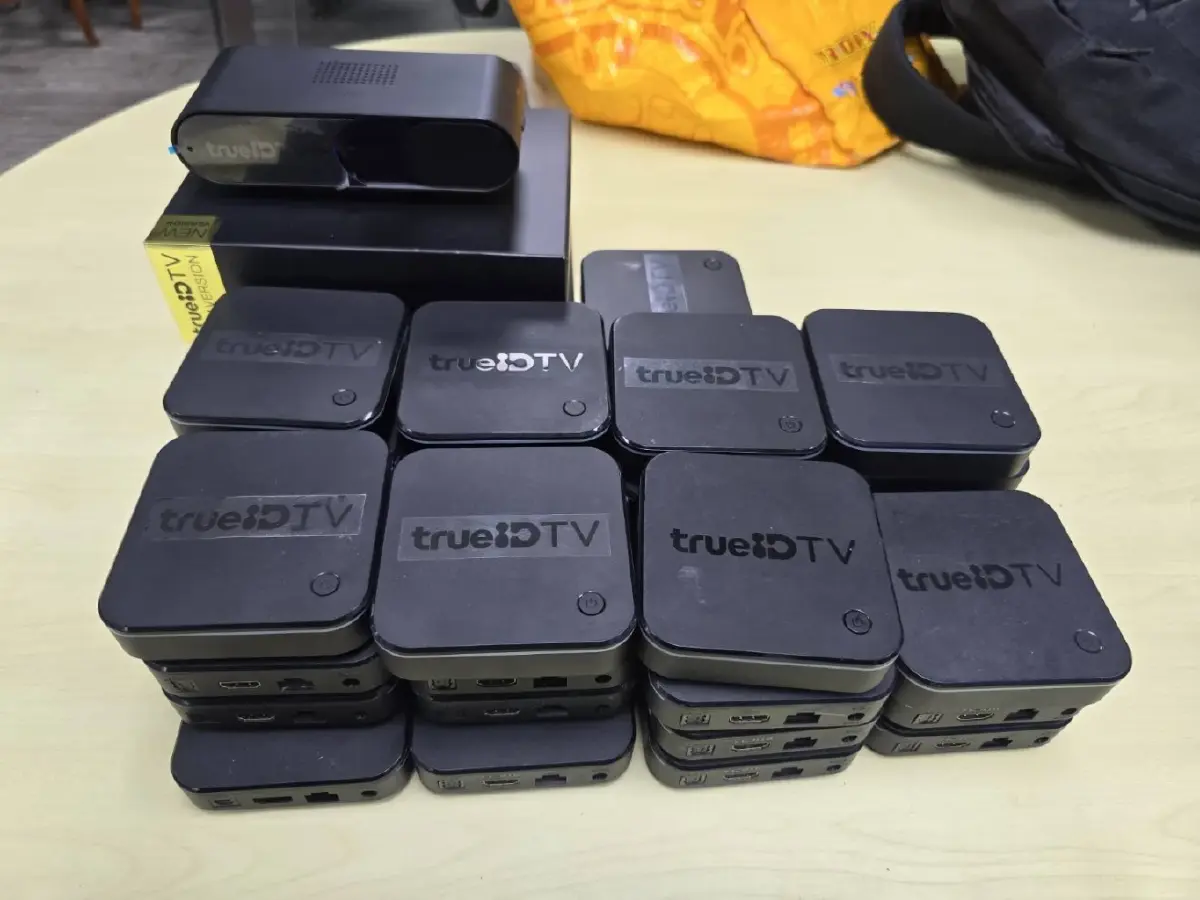 หนุ่มวัย 21 ใช้ AI เขียนโค้ดแฮ็กสัญญาณกล่องทีวี ก่อนนำขายเถื่อน