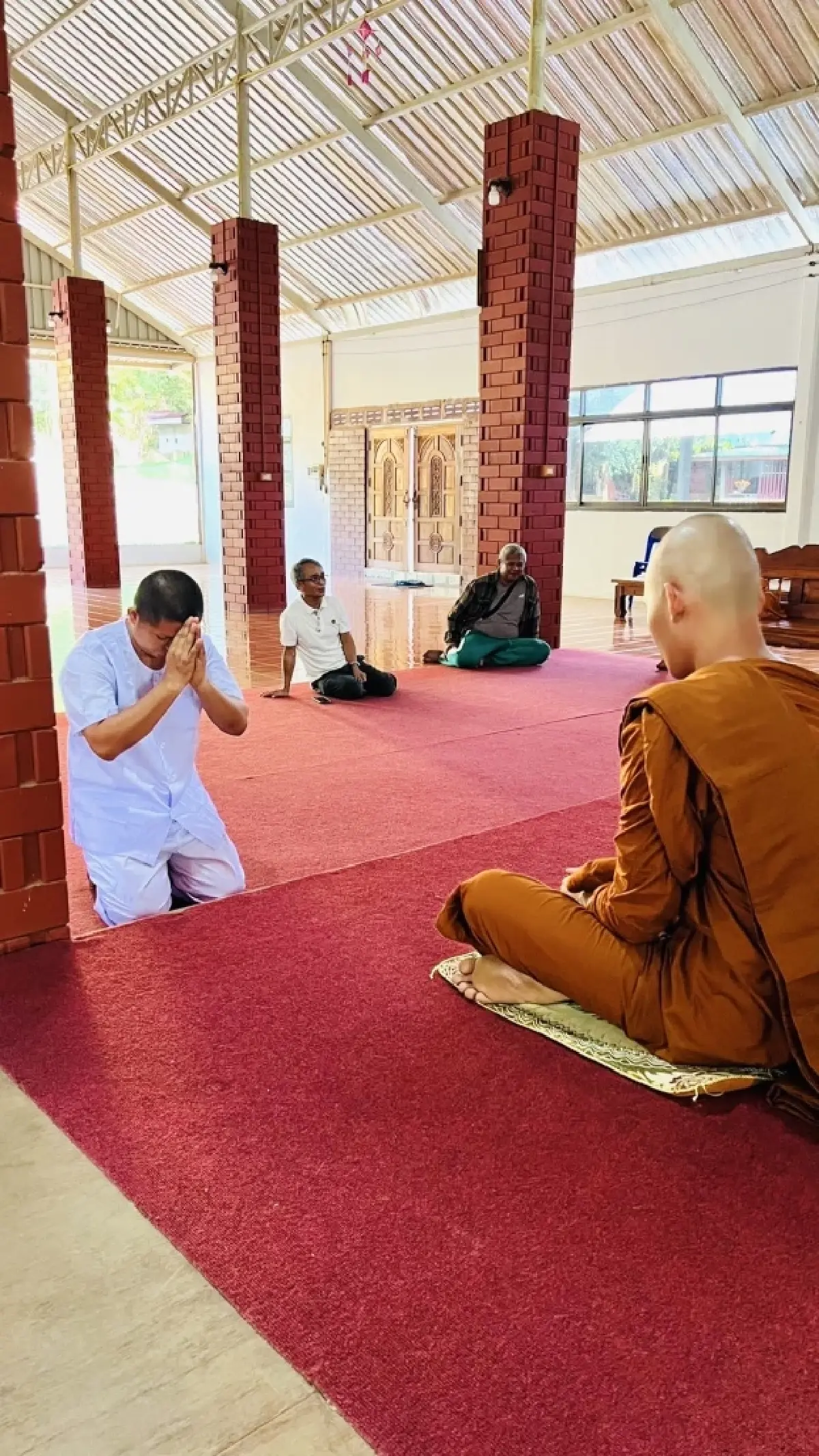 สึกแล้ว! ผู้ช่วยเจ้าอาวาสวัดโสธร เซ่นปมคลิปฉาว 'สีกากอล์ฟ'