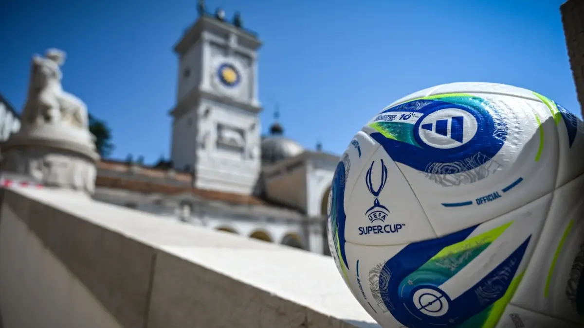 LIVE ถ่ายทอดสด เปแอสเช พบ สเปอร์ส ยูฟ่า ซูเปอร์ คัพ 2025 วันนี้