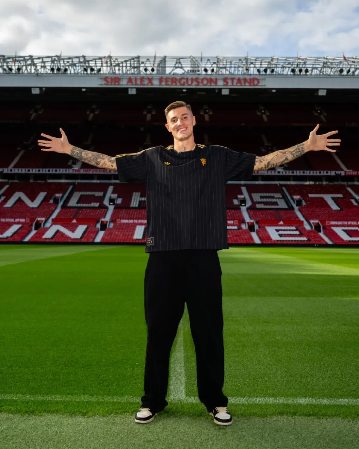 เบนยามิน เชสโก้ กองหน้าตัวใหม่แมนยู