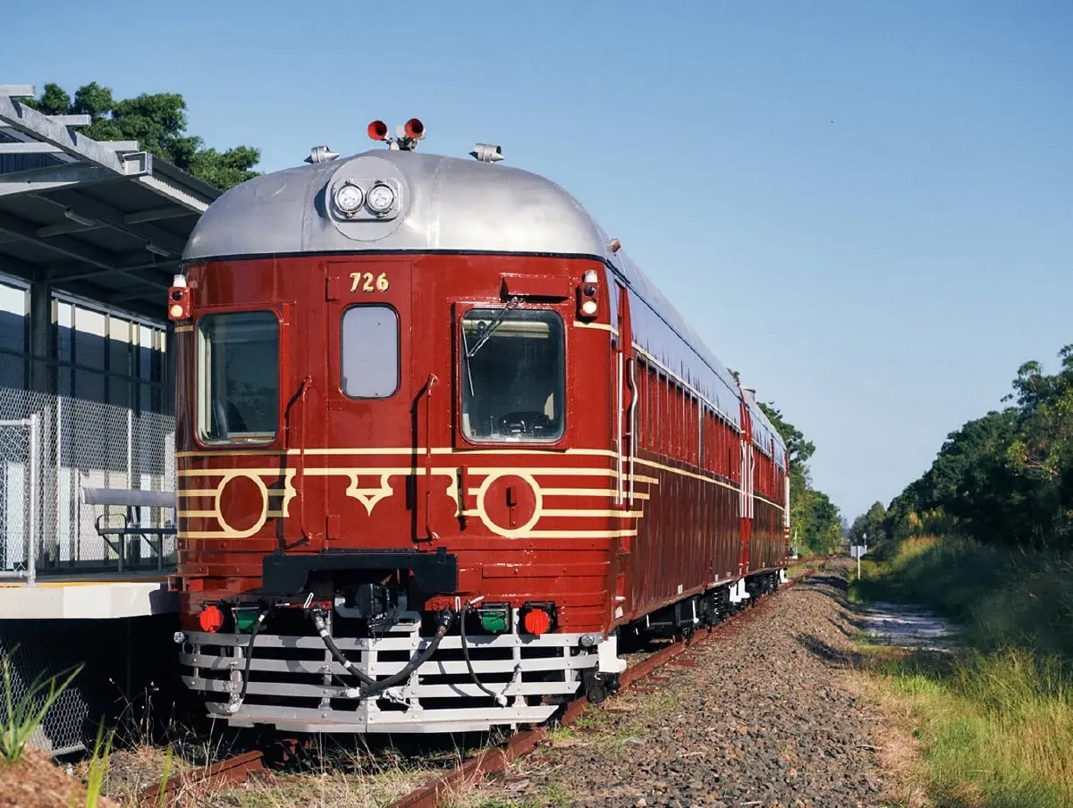 รถไฟพลังงานแสงอาทิตย์ "ไบรอน เบย์" นวัตกรรมคมนาคมแห่งอนาคต