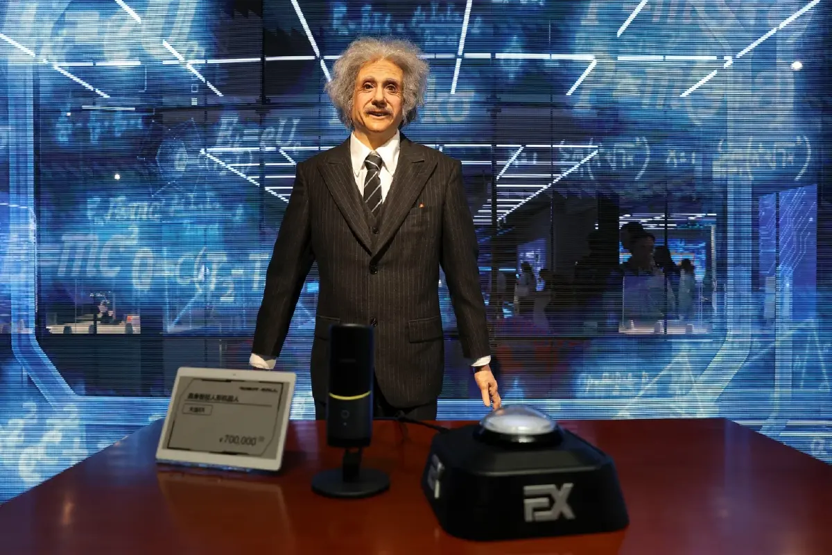 หุ่นยนต์อัลเบิร์ต ไอสไตน์