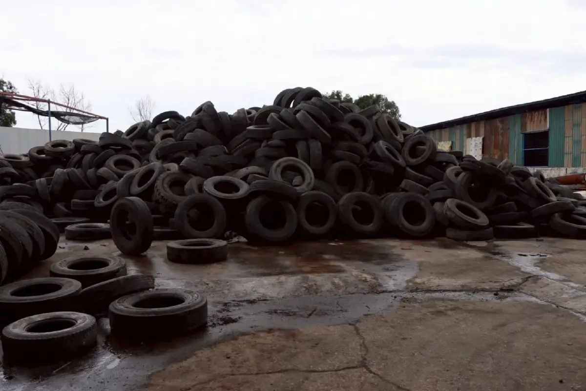 “เอกนัฏ”นำทีมสุดซอย ปิดโรงงานผลิตเม็ดพลาสติกเถื่อนจากขยะ