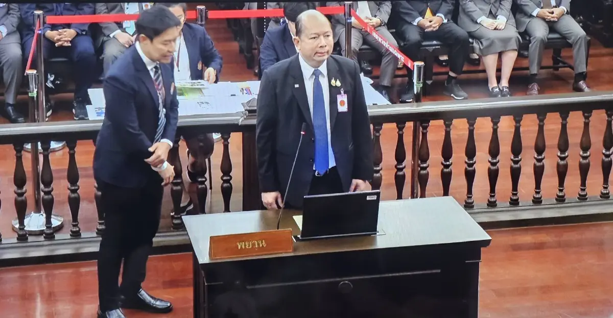 นายกฯแพทองธารขึ้นศาลรัฐธรรมนูญ ตามนัดไต่สวนปมคลิปเสียงฮุนเซน