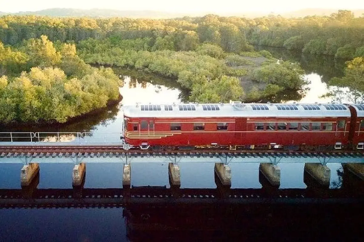 รถไฟพลังงานแสงอาทิตย์ "ไบรอน เบย์" นวัตกรรมคมนาคมแห่งอนาคต