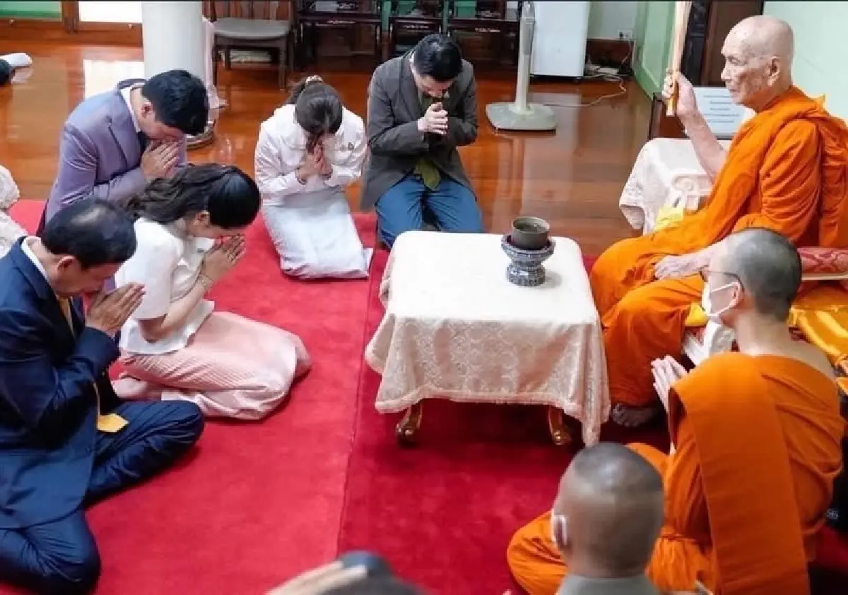 “แพทองธาร” ควง “ทักษิณ” เข้าเฝ้าสมเด็จพระสังฆราชขอพรวันเกิด