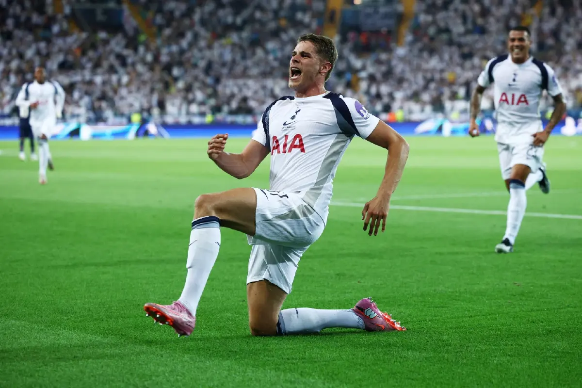 ผลบอล เปแอสเช คัมแบ็กเจ๊าสเปอร์ส 2-2 ดับโทษ 4-3 ซิวแชมป์ซูเปอร์คัพ