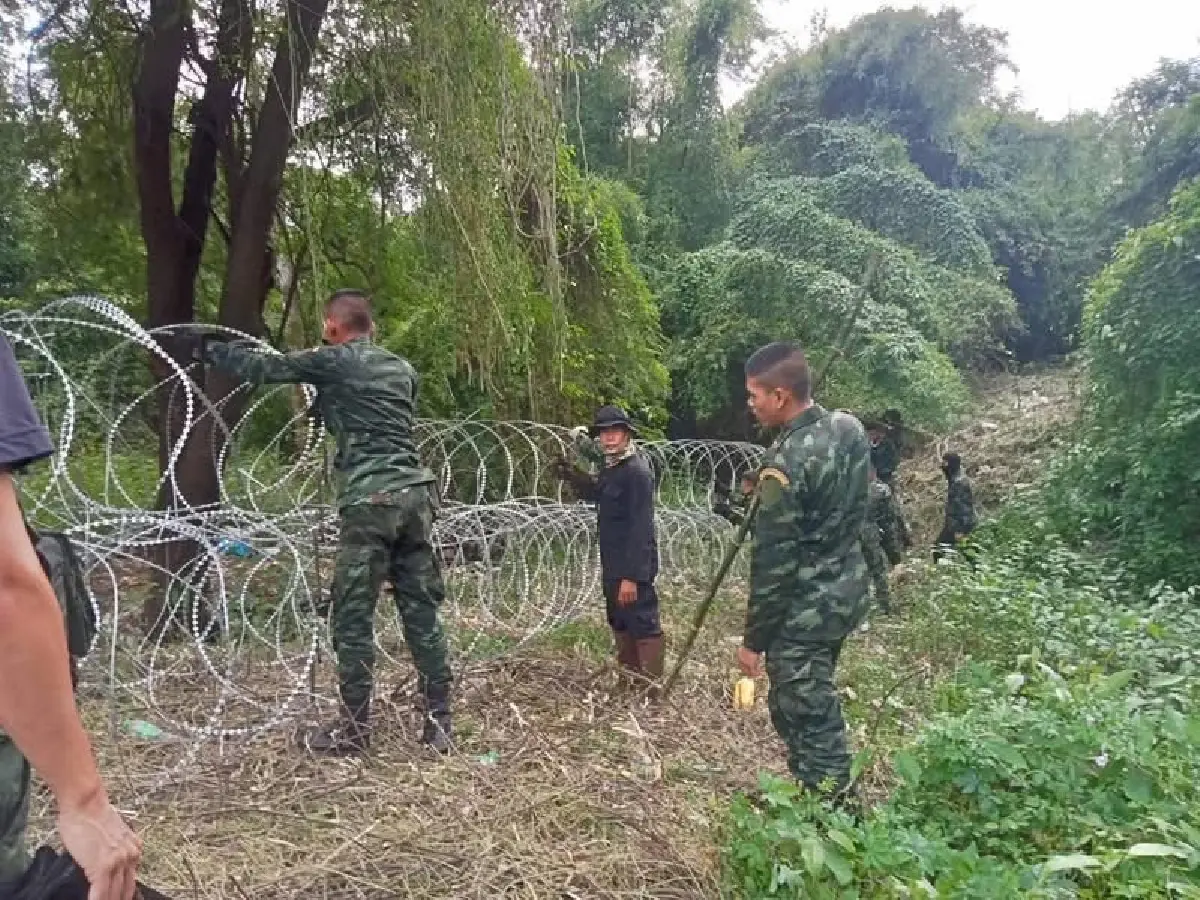ทหารล้อมรั้วลวดหนาม 9.8 กม. สกัดแก๊งคอลเซ็นเตอร์-แรงงานเถื่อน