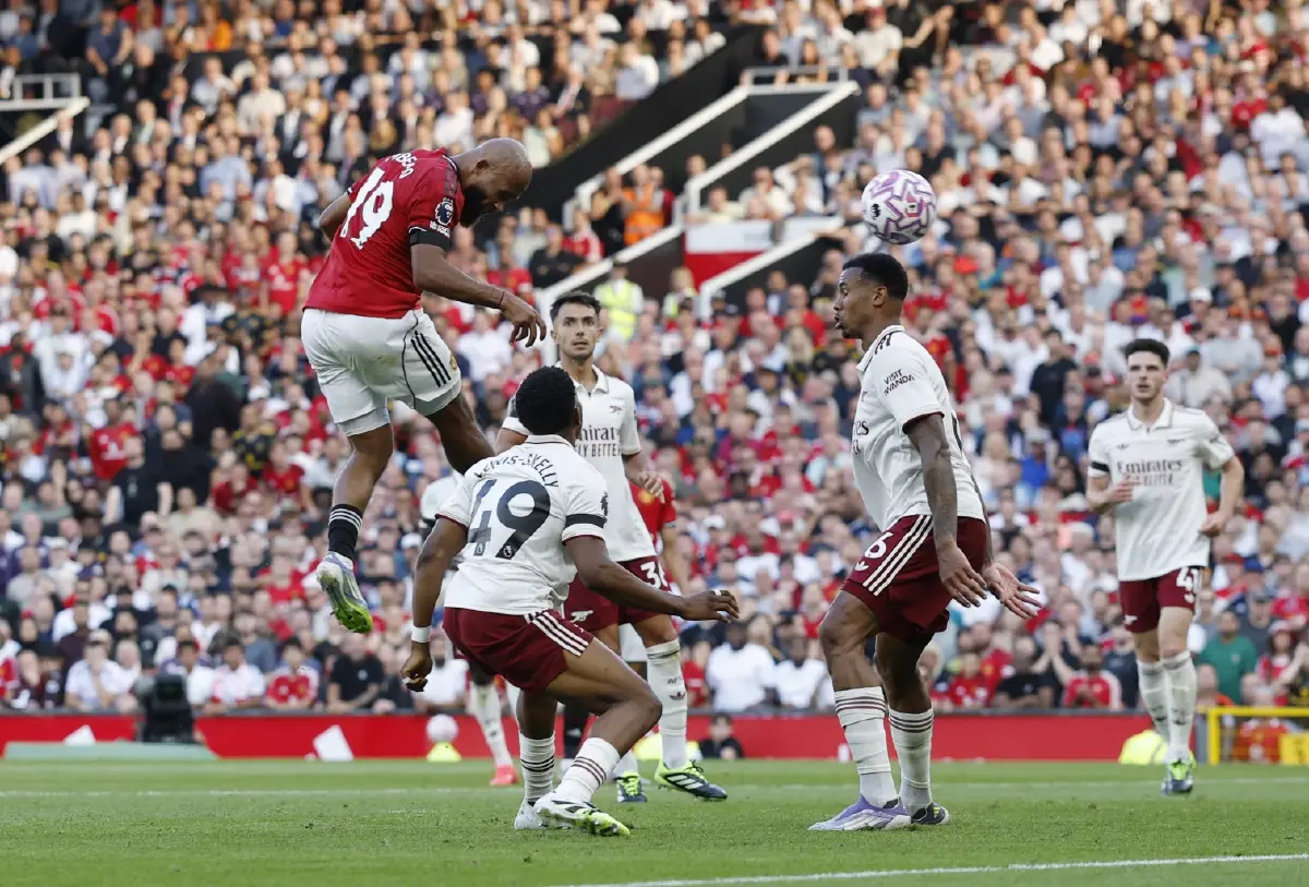 ผลบอลพรีเมียร์ลีก แมนยู ประเดิม แพ้ อาร์เซน่อลคาบ้าน 0-1