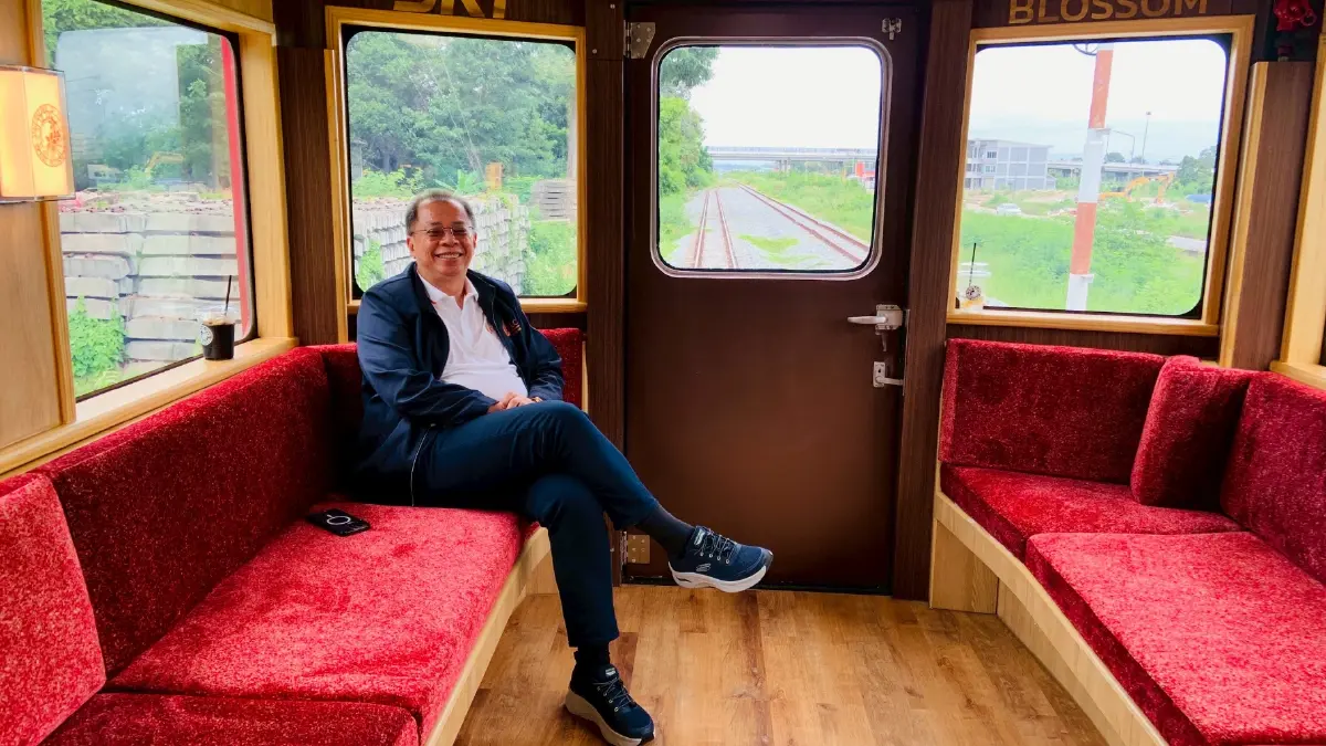 ดร.จุฬา สุขมานพ  เลขาธิการคณะกรรมการนโยบายเขตพัฒนาพิเศษภาคตะวันออก (สกพอ.) 