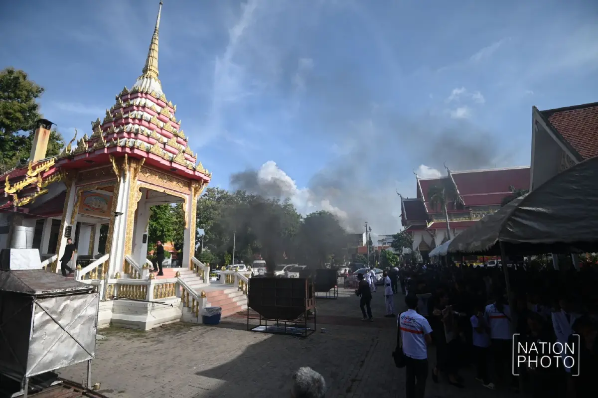ในหลวง โปรดเกล้าฯพระราชทานเพลิงศพเหยื่อเหตุปะทะชายแดนไทย-กัมพูชา