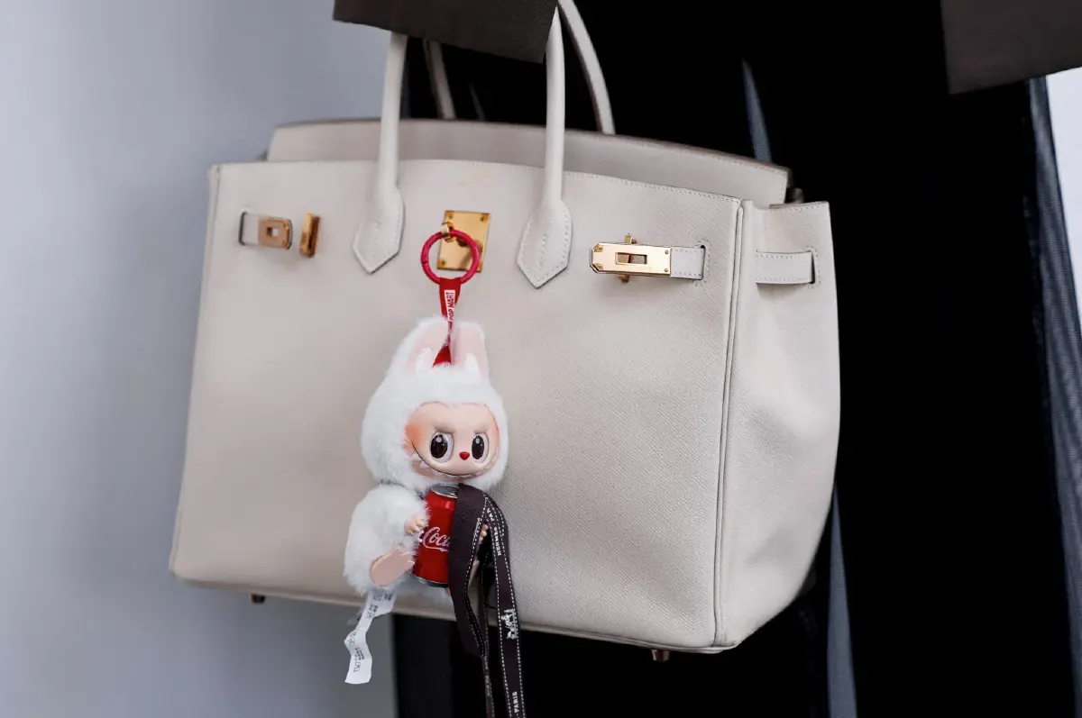 ฉุดไม่อยู่! หุ้น POP MART พุ่งทำสถิติใหม่ รับกระแส "มินิ Labubu"