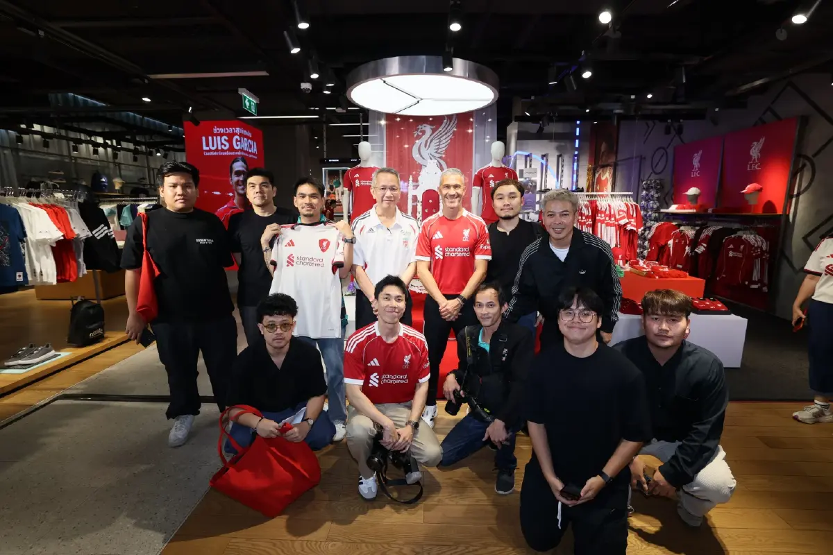 กลุ่มนักข่าวที่ร่วมสัมภาษณ์หลุยส์ การ์เซียแบบเอ๊กซ์คลูซีฟ 