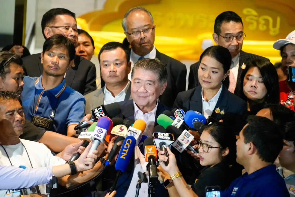 "ภูมิธรรม" ยันยังเป็นรัฐบาลแม้ "ภูมิใจไทย" อ้างรวมเสียงได้ 280