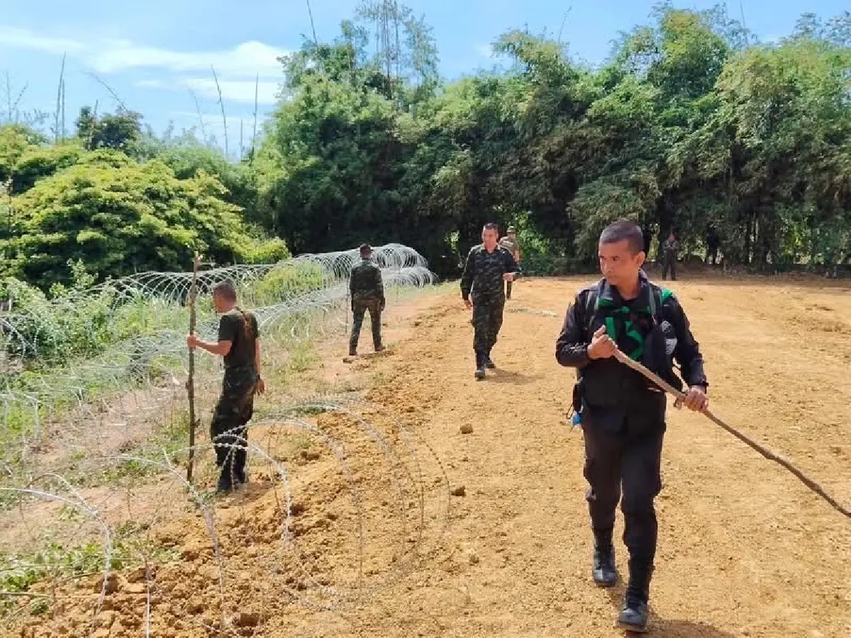 ทหารล้อมรั้วลวดหนาม 9.8 กม. สกัดแก๊งคอลเซ็นเตอร์-แรงงานเถื่อน