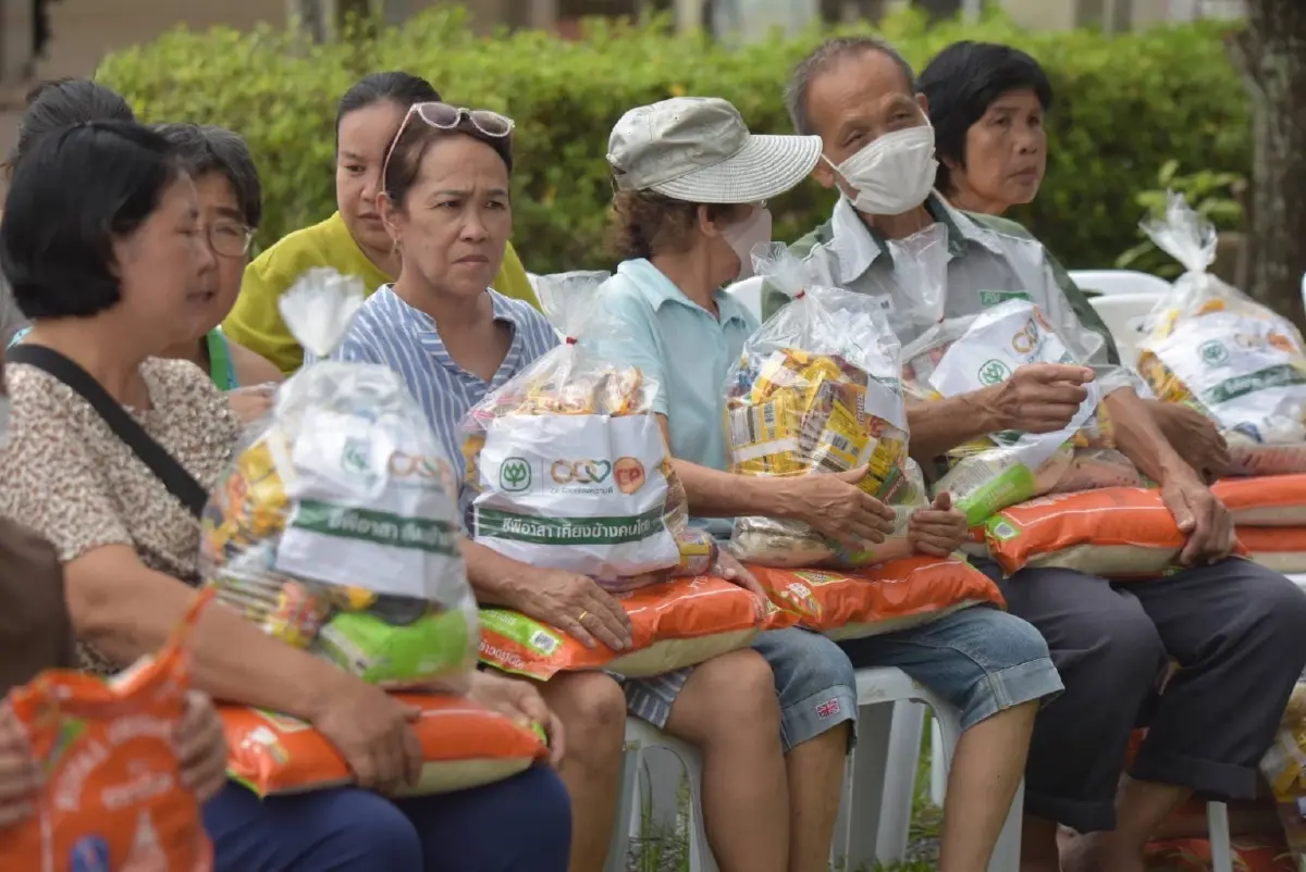 เครือซีพี ส่งมอบถุงกำลังใจ 1,000 ชุด พร้อมระดม “ซีพีอาสา” ลงพื้นที่ฟื้นฟูจังหวัดน่านหลังน้ำลด