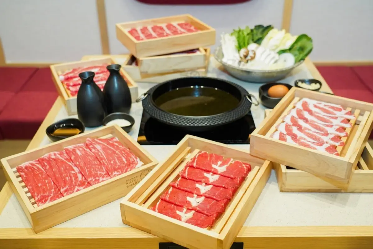 มื้ออร่อยแทนใจ พาคุณแม่ฉลองวันแม่ที่ไอคอนสยามและไอซีเอส