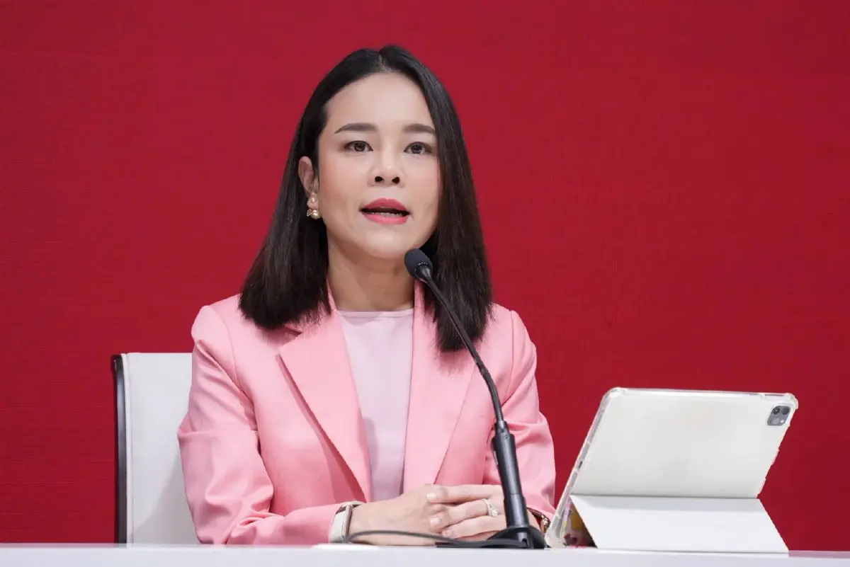 น.ส. ขัตติยา สวัสดิผล สมาชิกสภาผู้แทนราษฎรแบบบัญชีรายชื่อ และรองโฆษกพรรคเพื่อไทย