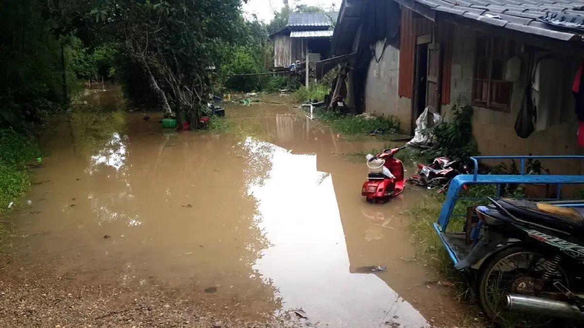 ฝนถล่มจันทบุรี น้ำท่วม 2 อำเภอ หลายพื้นที่เริ่มคลี่คลาย