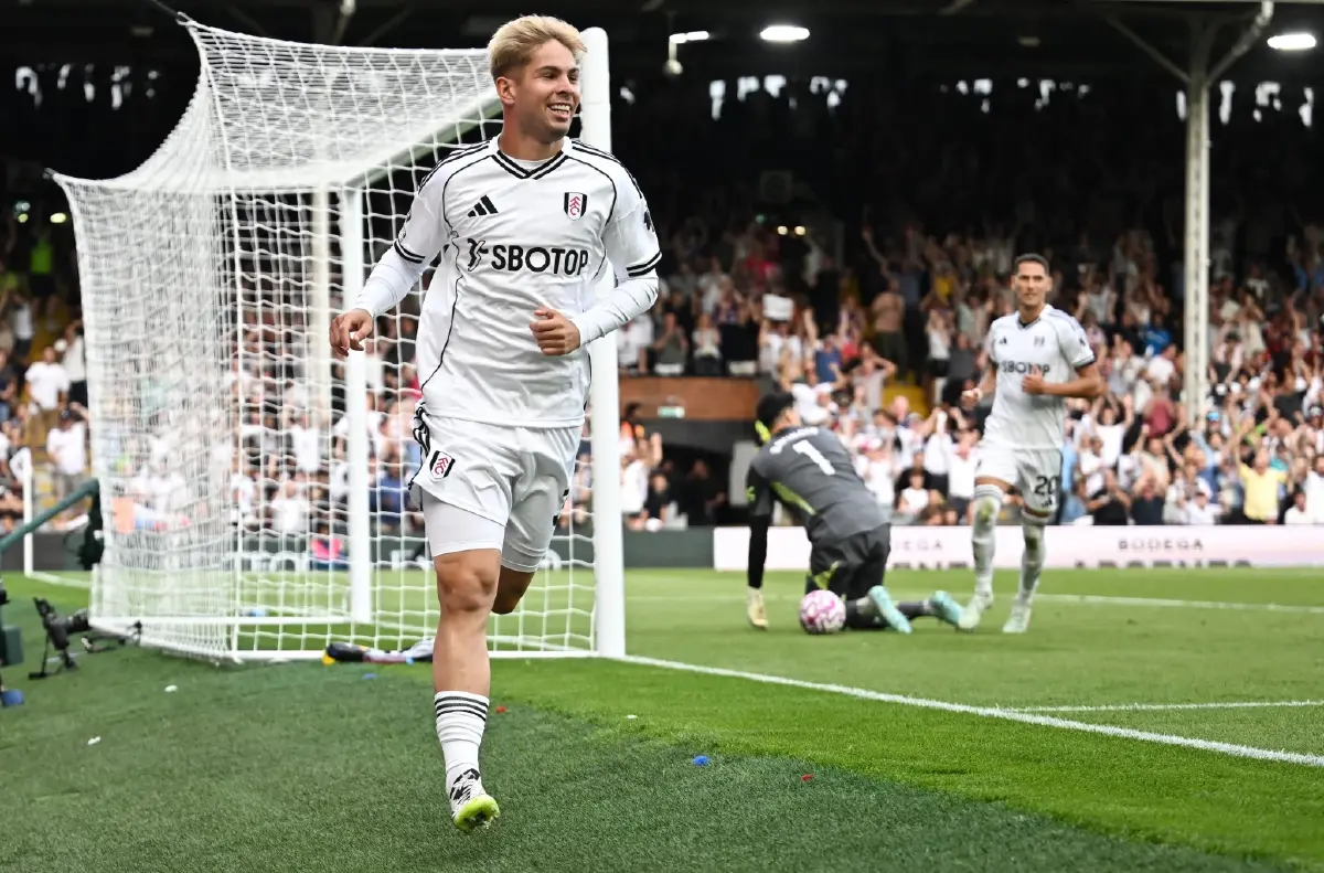 ผลบอลพรีเมียร์ลีก แมนยูโดน ฟูแล่ม ไล่ตีเสมอ 1-1 "บรูโน่"พลาดโทษ