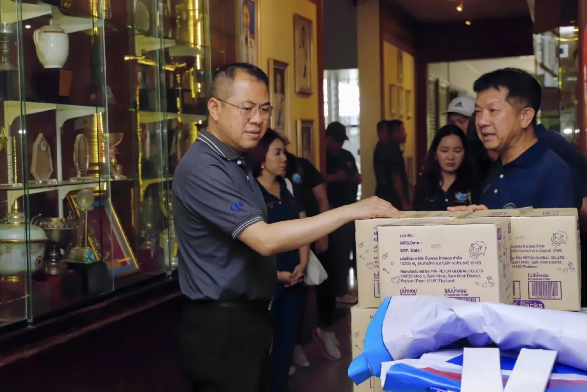 การท่าเรือฯ มอบสิ่งของจำเป็น เสริมทัพทหารค่ายสุรนารี