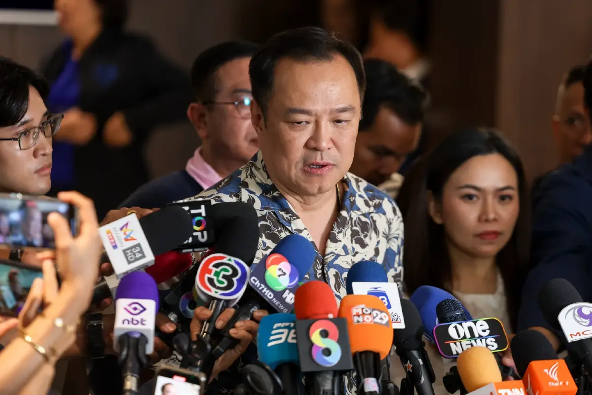 “อนุทิน” เคาะ 3 นโยบายเร่งด่วน แก้ปากท้อง - ชายแดน - ประชามติ รธน.