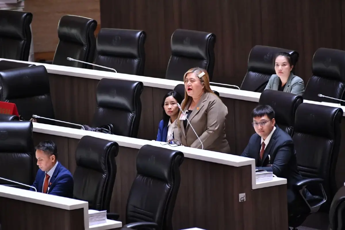 สส.ปชน. ฝาก รมช.คลัง เตรียมงบรับปัญหากยศ.ไม่อนุมัติเงินกู้เรียน