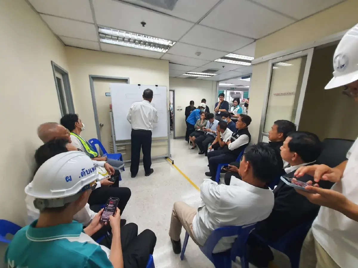 ชัชชาติแจงถนนทรุดหน้า รพ.วชิร ดินไหลเข้าอุโมงค์รถไฟฟ้าใต้ดิน