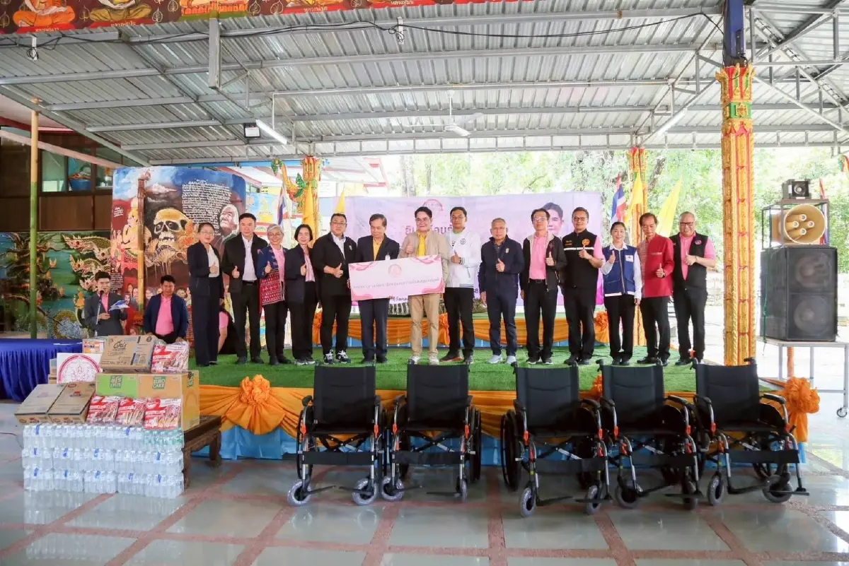 “อัครา” รมว.พม. ลงพื้นที่น้ำท่วมพิจิตร หนุนผู้สูงอายุทำงานที่บ้าน