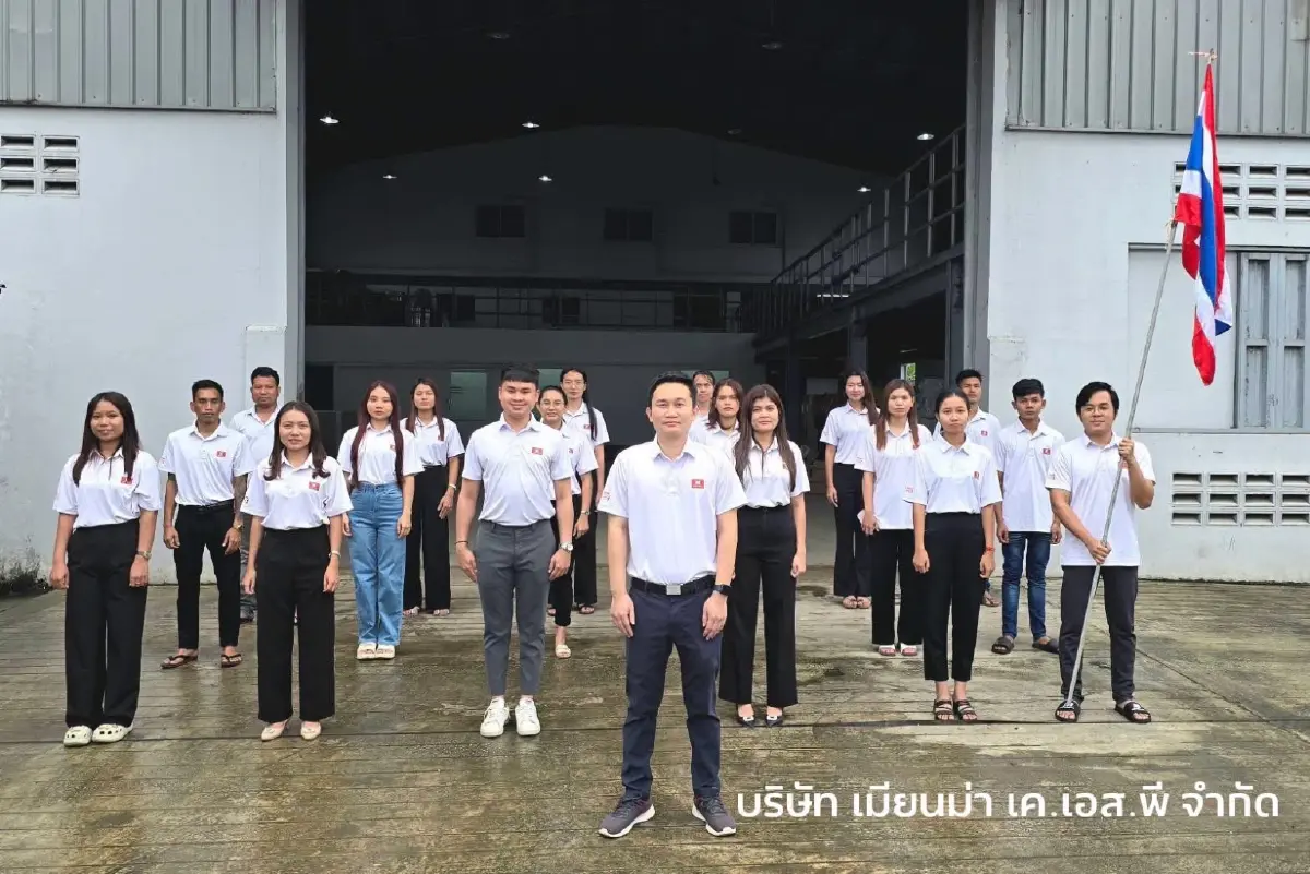 ซีพีจัดยิ่งใหญ่ น้อมรำลึก “วันพระราชทานธงชาติไทย” ย้ำความจงรักภักดี